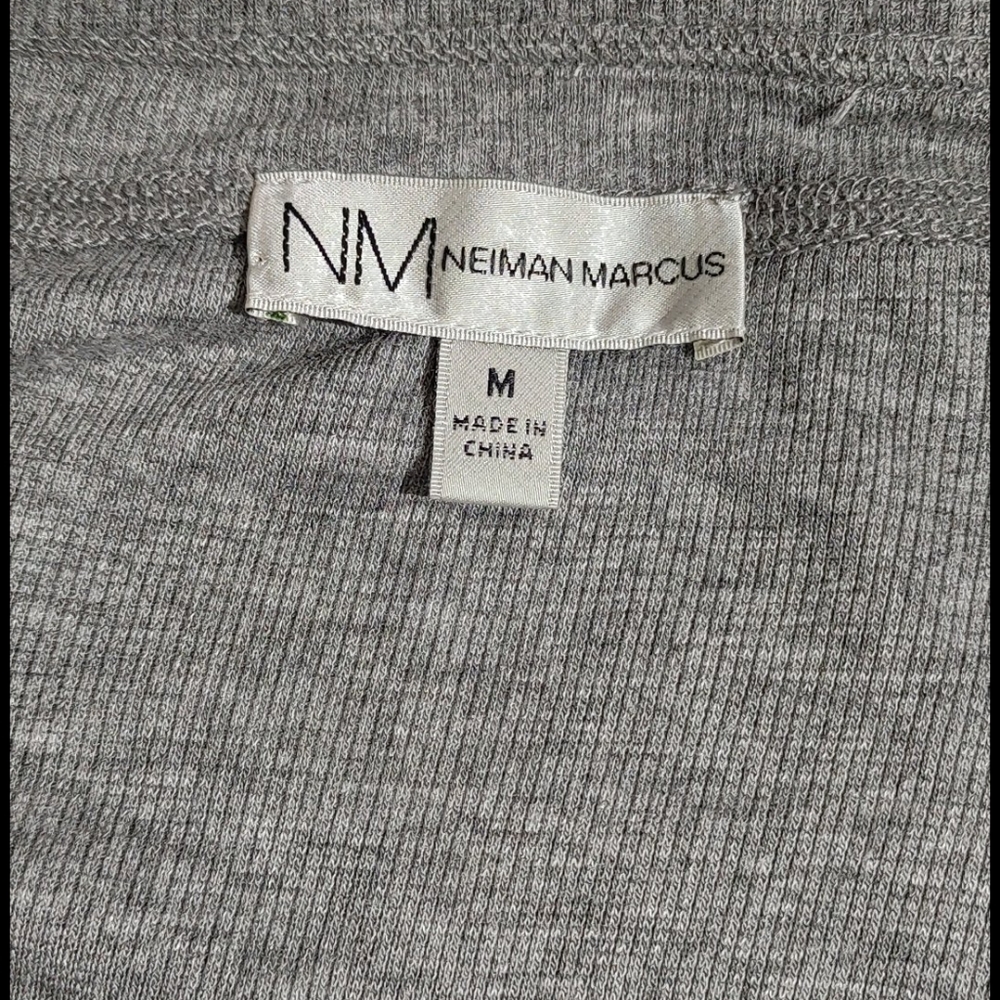 Neiman Marcus Ribbed Split Neck Top - image 3